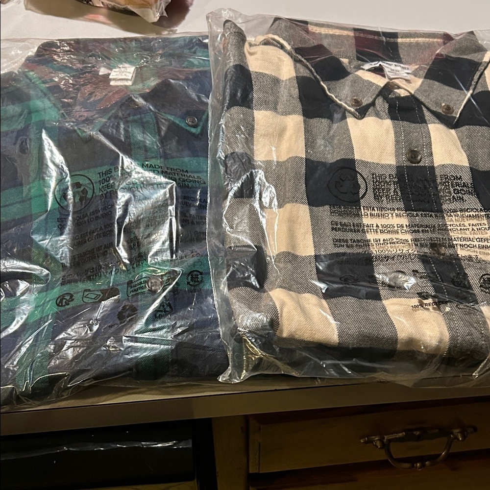 Lands' End Men's Flannel Shirts - Green and Blue, Cream and Black lot of 2 NWT